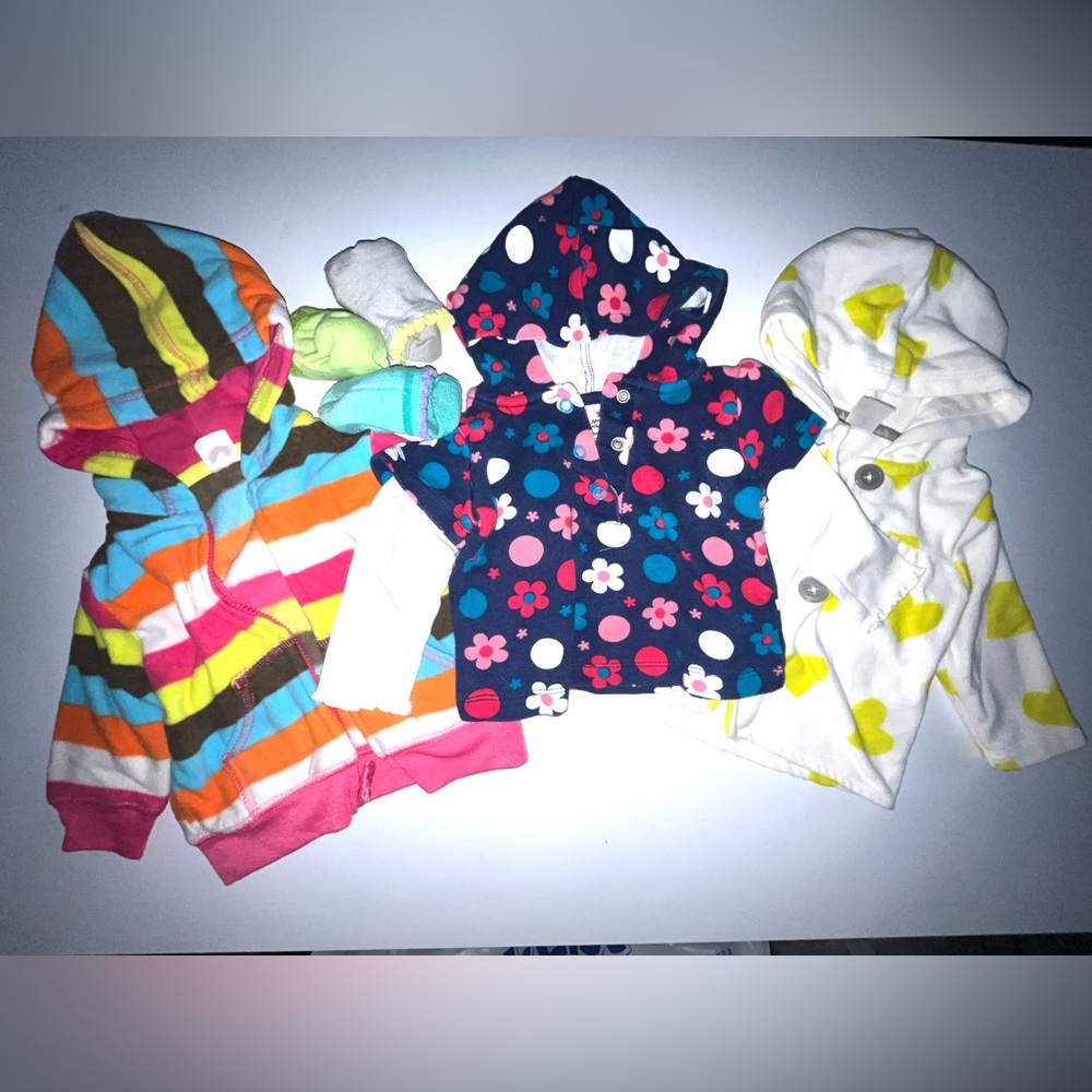 # 5 LOT Baby Girl 3 Sweaters Carter’s And  Small Wonders and 3 socks